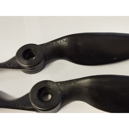 Lot de deux hélices Laser Arrow 8X6