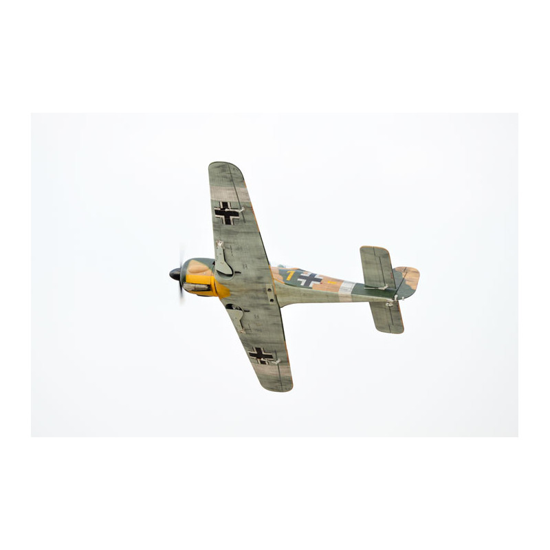Avion Phoenix Model_FOCKE WULF_1,4 m_ARF .46 -.55 - FLASH RC