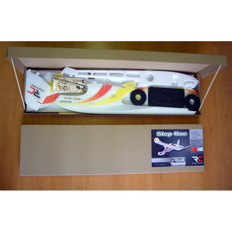 RC-Flugzeug Factory Step One Rose ca. 0.85m - FLASHRC