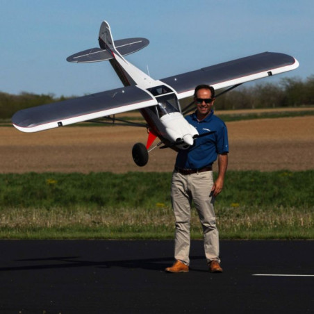Avion CubCrafters XCub Hangar 9