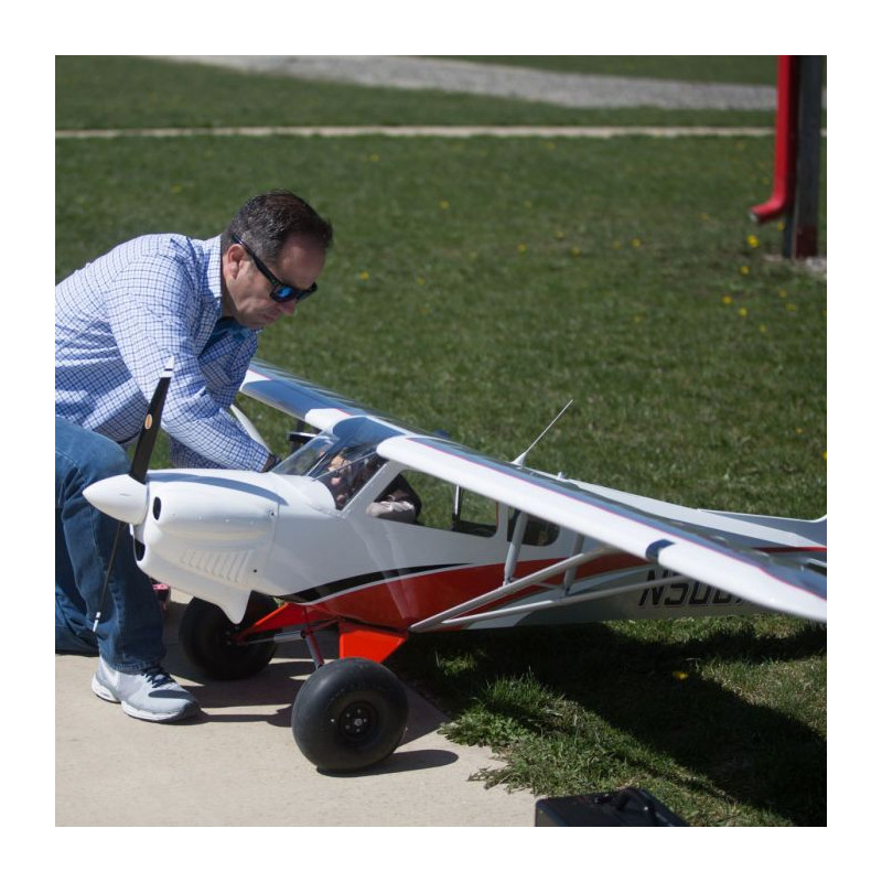 Avion CubCrafters XCub Hangar 9