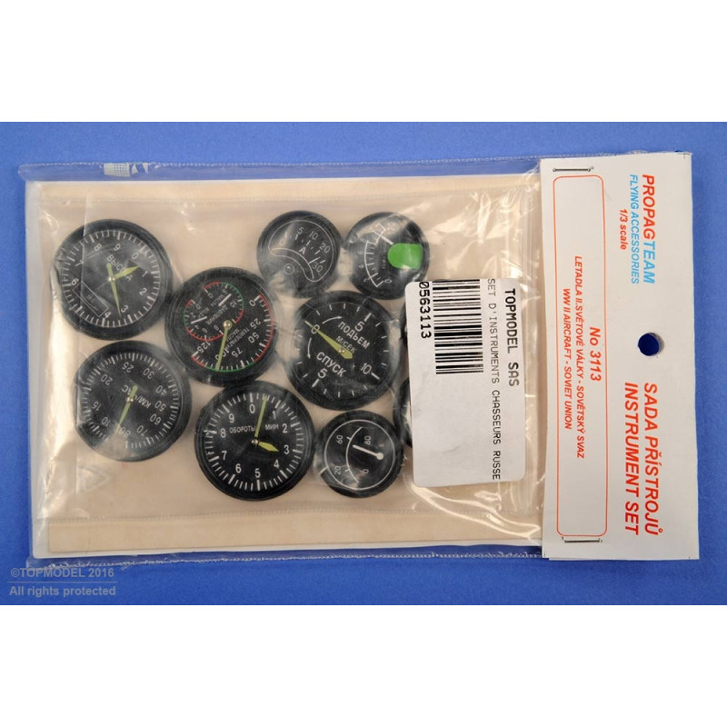 SET D'INSTRUMENTS CHASSEURS RUSSES 39-45 1:3