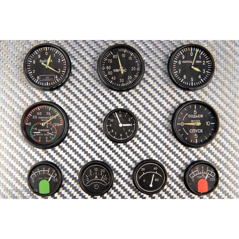 SET D'INSTRUMENTS CHASSEURS RUSSES 39-45 1:3 - FLASH RC