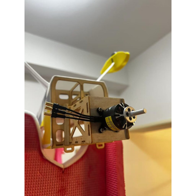 Avion Voltige Pilot RC - EDGE 540 – 39″ (1.0m), Jaune, Bleu, gris