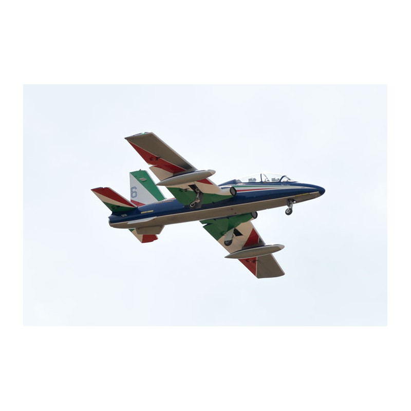 Aermacchi MB-339 Phoenix Model 2,70m - Jet Full Composite ARF (Turbine 160-200N)