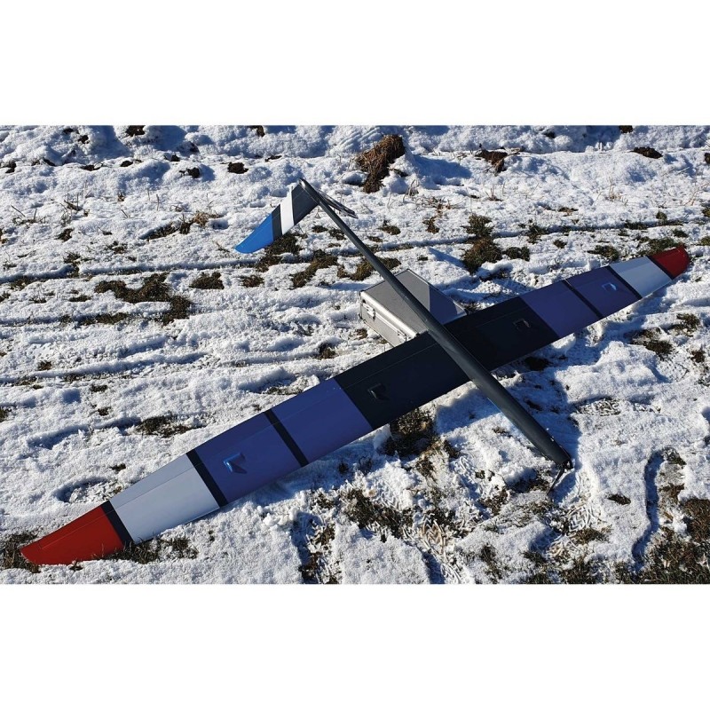 Motoplaneurs RC - Motoplaneur Robbe Avalanche ARF env.2.80 m - FLASH RC