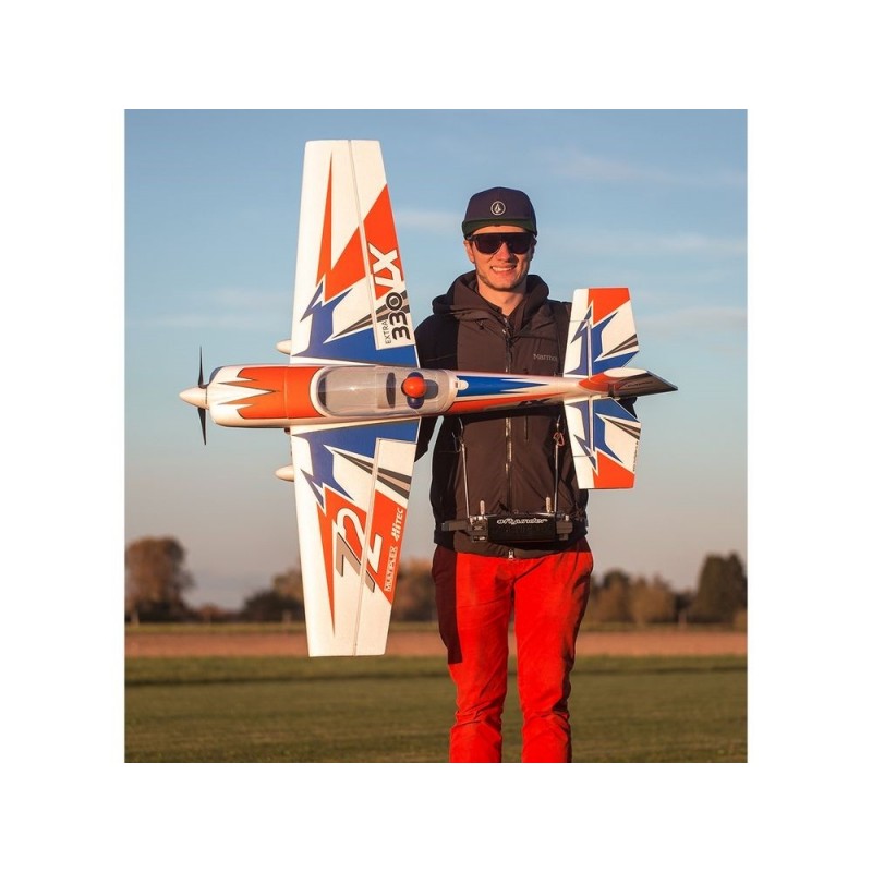 Avion Multiplex Extra 330LX RR env.1.20m - FLASH RC