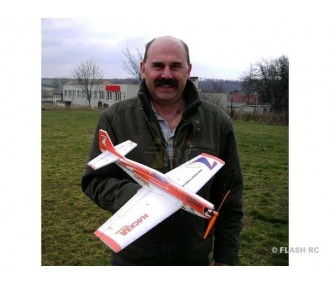 Avion Hacker model Strega Mini env.0.52m - FLASH RC